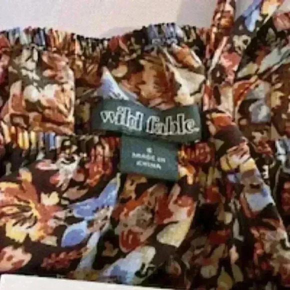 Wild Fable, Size S Multi-color w/ Dark Brown Background. - Picture 3 of 4